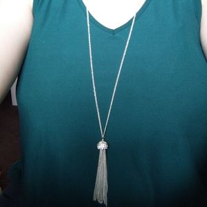 💥 5/$25 long silver necklace